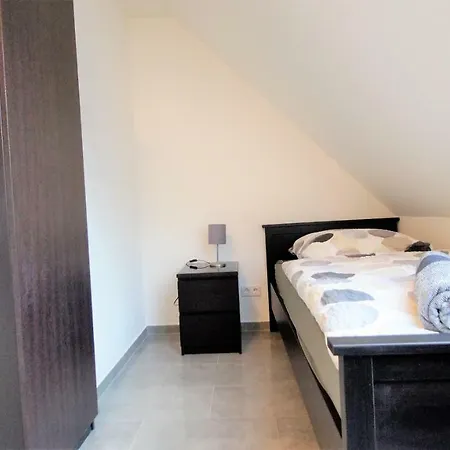 Luxus Naehe Koeln City/messe Overath